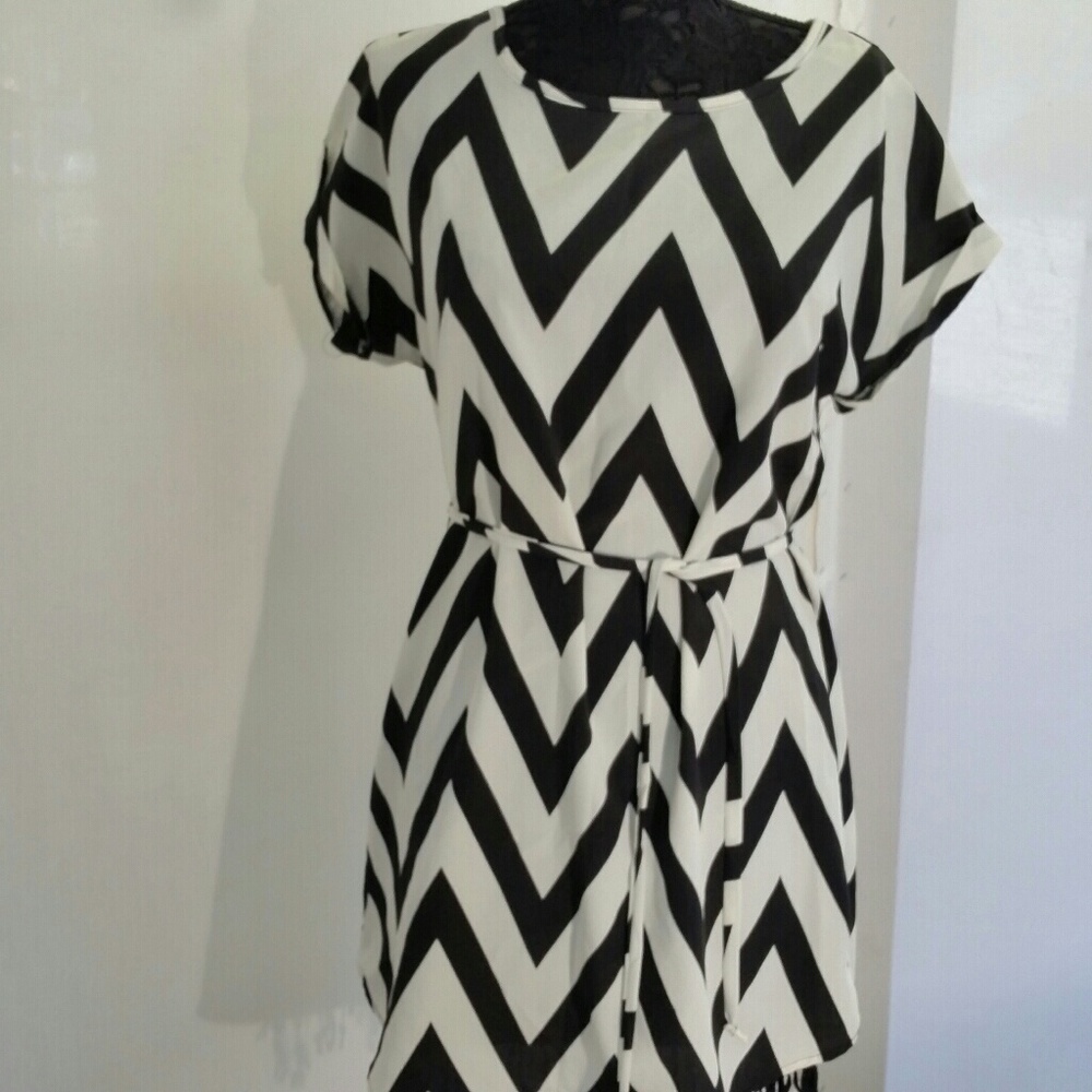 B2G1 Noble U B/W chevron dress